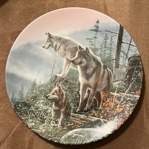 Knowles plate “Ahead of the Pack”. Wolf plate
